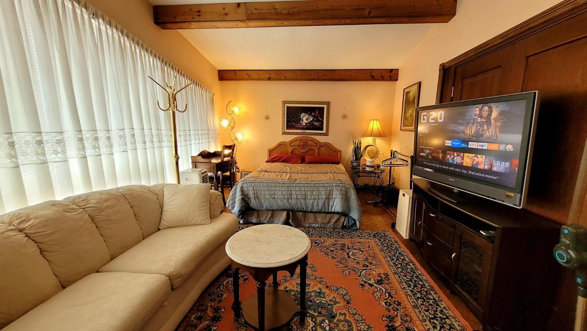 A Stunning Chalet Style Home Toronto Zewnętrze zdjęcie